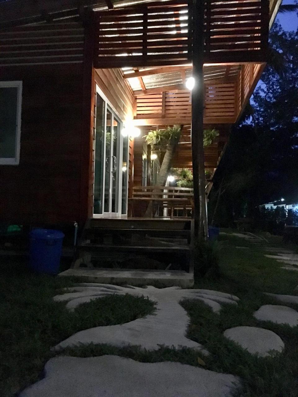 莫克蒙特拉海滨度假村 班柯木 外观 照片
