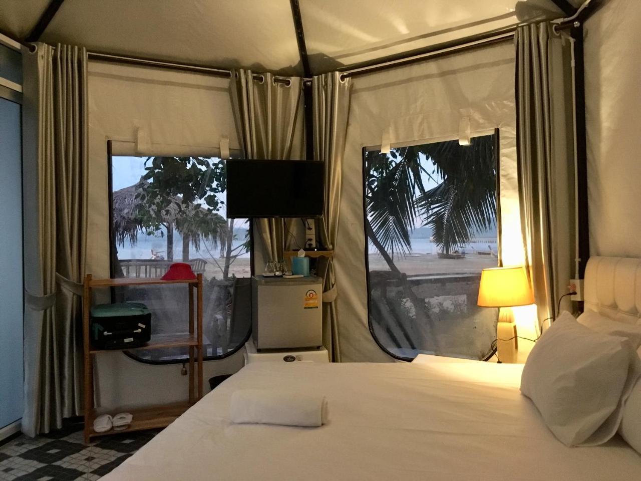 莫克蒙特拉海滨度假村 班柯木 外观 照片